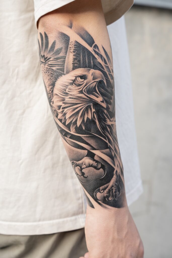 realisme ørn herre armsleeve tatovør i Aarhus C